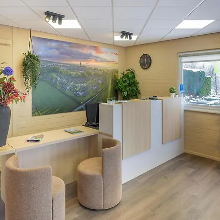 Detached Bungalow, 8 Km Of The Drielandenpunt Holiday home