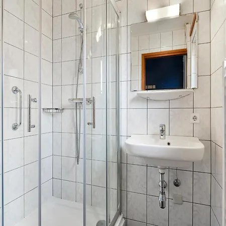 Holiday home Detached Bungalow, 8 Km Of The Drielandenpunt *