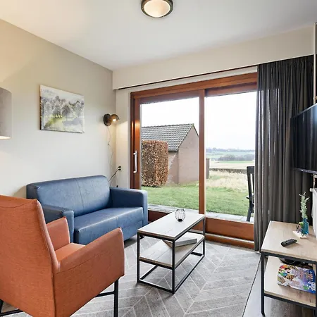 Detached Bungalow, 8 Km Of The Drielandenpunt Vijlen